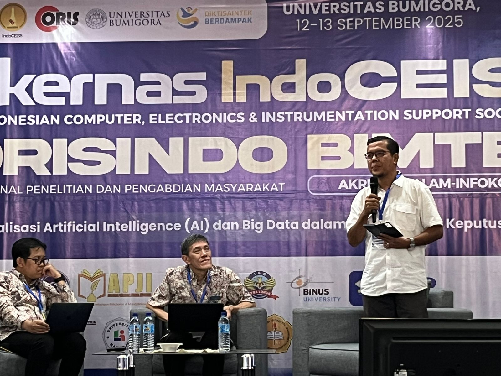 Ketua Departemen Riset dan Publikasi Ilmiah Indoceiss DPW Sumbar
