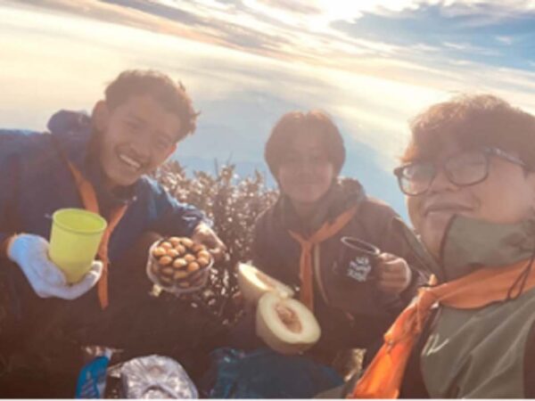 Pendakian Wajib Gunung Slamet via Bambangan: UPL Unsoed Perkuat Kapasitas Anggota untuk Kegiatan SAR