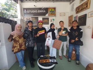 ENHUB Podcast Resmi Diluncurkan, Hadirkan Ruang Inspiratif untuk Pendidikan, Budaya, dan Inovasi
