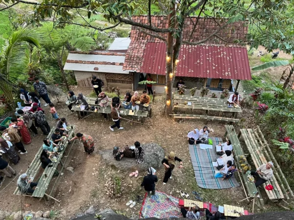 Nyore Sandekala di Tjiboen, Merawat Tradisi dan Meneguhkan Jatidiri di Tengah Perubahan Zaman